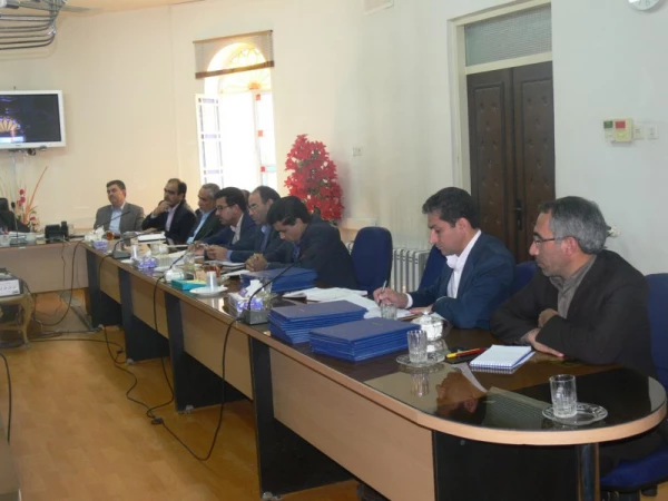 در راستای سازماندهی کارورزی دانشجومعلمان :

برگزاری شورای کارگروه کارورزی استان
 3