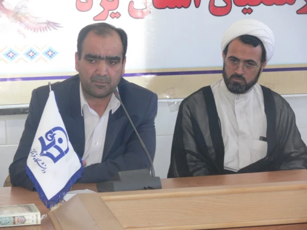 در راستای همکاری و هم اندیشی دانشجومعلمان پردیس های برادران و خواهران با نظارت دفتر نهاد رهبری :

برگزاری جلسه هم اندیشی سردبیران و اعضای نشریات دانشجویی دانشگاه فرهنگیان یزد 9