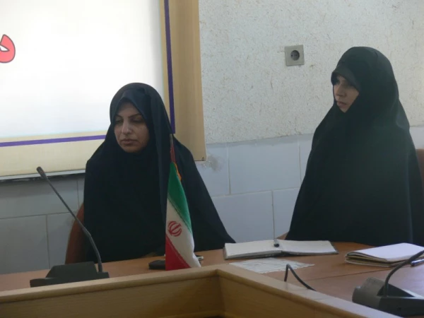 در راستای همکاری و هم اندیشی دانشجومعلمان پردیس های برادران و خواهران با نظارت دفتر نهاد رهبری :

برگزاری جلسه هم اندیشی سردبیران و اعضای نشریات دانشجویی دانشگاه فرهنگیان یزد 12