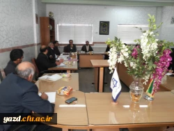 در پردیس حضرت فاطمه الزهرا(س) یزد برگزار شد :

 سومین جلسه شورای فرهنگی و اجتماعی دانشگاه فرهنگیان استان یزد 4