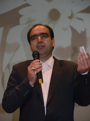استاد فرجیان، معاون آموزشی، پژوهشی و فرهنگی پردیس در جمع دانشجومعلمان :

زمان برگزاری آزمون جامع مرداد ماه سال95خواهد بود.
 10
