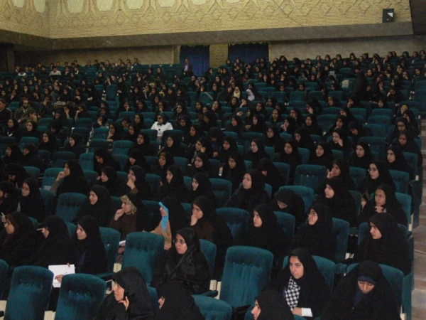 با همکاری دفتر نهاد مقام معظم رهبری در دانشگاه فرهنگیان یزد برگزار شد :

اولین همایش بزرگ آموزش الحان قرآنی و روش تدریس قرآن کریم 7