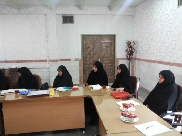 در پردیس حضرت فاطمه الزهرا(س) یزد برگزار شد :

پنجمین جلسه شورای فرهنگی و اجتماعی دانشگاه فرهنگیان استان یزد
 6