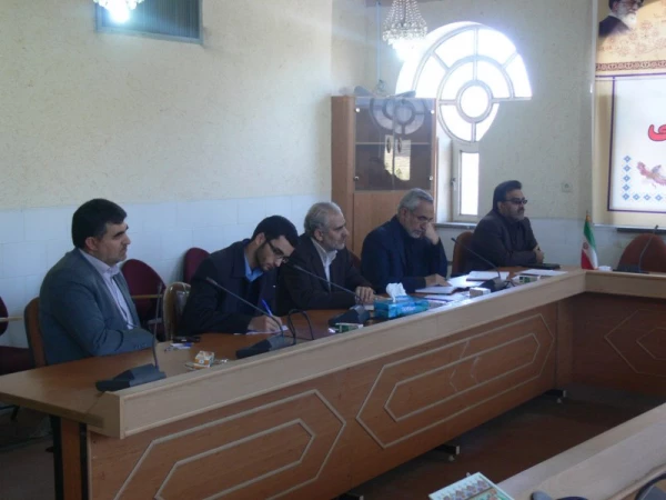 با محوریت برنامه های بزرگداشت دهه فجر در پردیس شهیدان پاک نژاد برگزار شد :

ششمین جلسه شورای فرهنگی و اجتماعی دانشگاه فرهنگیان استان یزد
 3