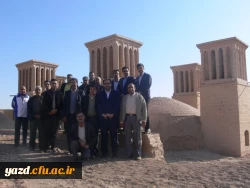 در آستانه ایام الله  دهه فجر با حضور در مزار شهدای معلم :

تجدید میثاق کارکنان دانشگاه فرهنگیان یزد  با آرمان های شهدا 
 9