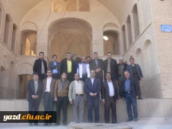 در آستانه ایام الله  دهه فجر با حضور در مزار شهدای معلم :

تجدید میثاق کارکنان دانشگاه فرهنگیان یزد  با آرمان های شهدا 
 10