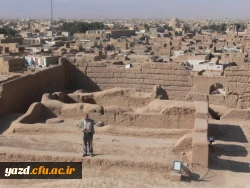 در آستانه ایام الله  دهه فجر با حضور در مزار شهدای معلم :

تجدید میثاق کارکنان دانشگاه فرهنگیان یزد  با آرمان های شهدا 
 12