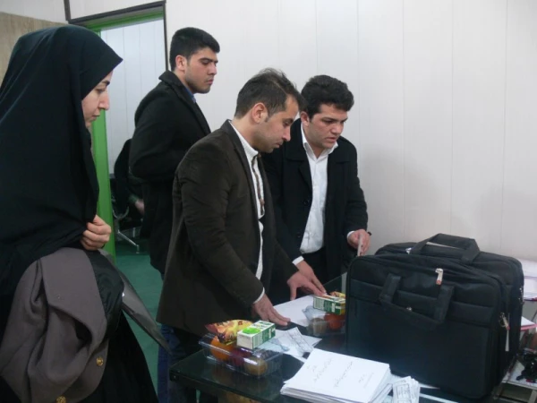 با پذیرش دانشجومعلمان و سرپرستان در پردیس شهیدان پاک نژاد یزد :

آغاز به کار دومین همایش کشوری دبیران شورای صنفی-رفاهی  دانشگاه فرهنگیان  11