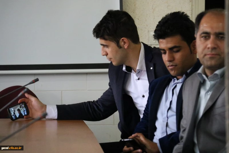 در پردیس شهیدان پاک نژاد یزد برگزار شد:

اولین جلسه هماهنگی مسؤولان سازمان مرکزی با دبیران شورای صنفی 6