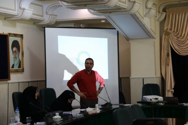 در روز دوم همایش کشوری دبیران شورای صنفی- رفاهی دانشگاه فرهنگیان برگزار شد:

کارگاه های آموزشی مشارکت و مسؤولیت پذیری؛ مهارت های زندگی و حقوق شهروندی
 3