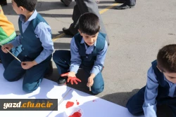 گزارش تصویری از بازدید:

جشنواره دستهای کوچک، اندیشه های بزرگ  32