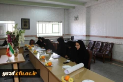 در پردیس حضرت فاطمه الزهرا(س)  برگزار شد :

هفتمین جلسه شورای فرهنگی و اجتماعی دانشگاه فرهنگیان استان یزد
 4