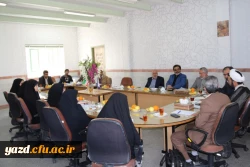 در پردیس حضرت فاطمه الزهرا(س)  برگزار شد :

هفتمین جلسه شورای فرهنگی و اجتماعی دانشگاه فرهنگیان استان یزد
 7