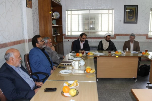 در پردیس حضرت فاطمه الزهرا(س)  برگزار شد :

هفتمین جلسه شورای فرهنگی و اجتماعی دانشگاه فرهنگیان استان یزد
 9