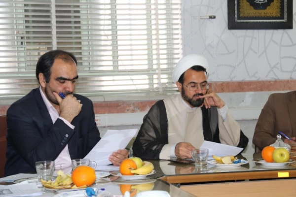 در پردیس حضرت فاطمه الزهرا(س)  برگزار شد :

هفتمین جلسه شورای فرهنگی و اجتماعی دانشگاه فرهنگیان استان یزد
 14