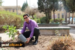 در پردیس شهیدان پاک نژاد یزد صورت گرفت:

کاشت نهال به مناسبت نکوداشت هفته منابع طبیعی و روز درخت کاری 
 14