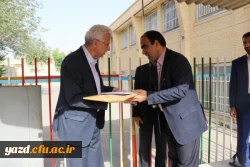 به پاس اجرای هنرمندانه در مراسم اختتامیه جشنواره قرآن و عترت: 

تقدیر و تجلیل از عوامل اجرایی و دانش آموزان گرود سرود دبستان شاهد خرم نژاد
 14