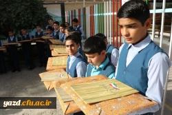 به پاس اجرای هنرمندانه در مراسم اختتامیه جشنواره قرآن و عترت: 

تقدیر و تجلیل از عوامل اجرایی و دانش آموزان گرود سرود دبستان شاهد خرم نژاد
 19