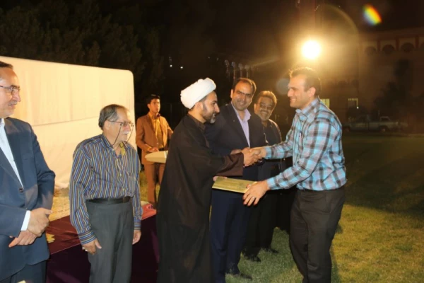 مراسم تجلیل از کادراجرایی برگزارکننده جشنواره قرآن و عترت   28