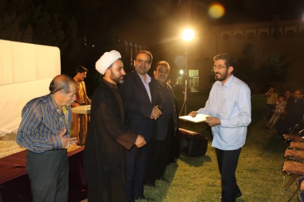مراسم تجلیل از کادراجرایی برگزارکننده جشنواره قرآن و عترت   31