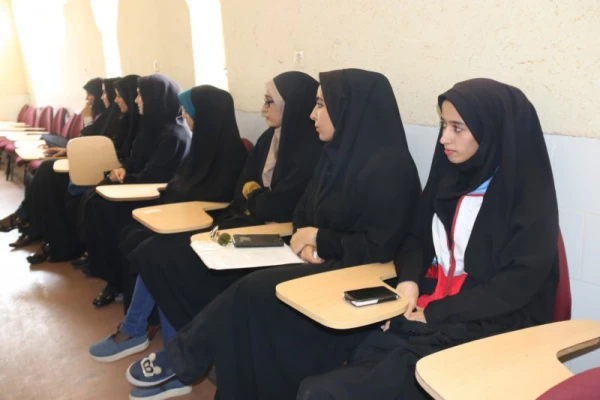 جلسه تودیع ومعارفه دبیران کانون های دانشجویی هلال احمر پردیس های استانی 7