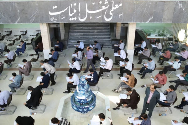 در پردیس شهیدان پاک نژاد یزد برگزار شد:

برگزاری آزمون صلاحیت حرفه ای معلمی مهارت آموزان ماده 28  5