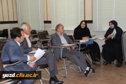 به میزبانی پردیس شهیدان پاک نژاد برگزار شد:

برگزاری اولین جلسه گروه های آموزشی با حضور اساتید پردیس استانی دانشگاه فرهنگیان یزد در سال تحصیلی جدید 
 17