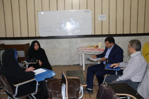 به میزبانی پردیس شهیدان پاک نژاد برگزار شد:

برگزاری اولین جلسه گروه های آموزشی با حضور اساتید پردیس استانی دانشگاه فرهنگیان یزد در سال تحصیلی جدید 
 18