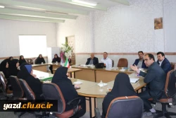 در پردیس فاطمه الزهرا(س) برگزار شد:

نشست صمیمانه مدیر استانی دانشگاه با کارکنان پردیس خواهران
 5