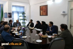 در راستای اجرایی کردن تفاهم نامه بین دانشگاه فرهنگیان و کانون پرورش فکری :
نشست مسئولان دانشگاه فرهنگیان استان یزد با کانون پرورش فکری کودکان و نوجوانان 
 3
