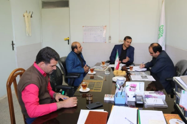 در نشست مشترک مسئولان دانشگاه با ریاست سازمان دانش آموزی یزد تاکید گردید:

افزایش تعاملات در زمینه فعالیت های فرهنگی و اجتماعی 
 3