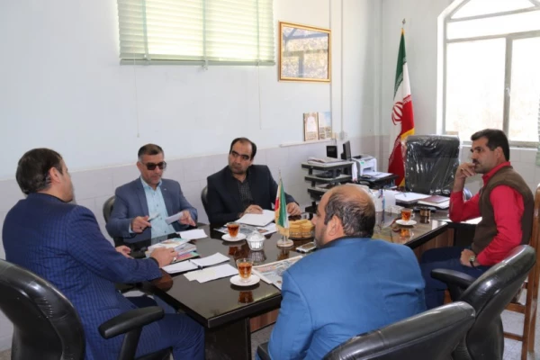 در نشست مشترک مسئولان دانشگاه با ریاست سازمان دانش آموزی یزد تاکید گردید:

افزایش تعاملات در زمینه فعالیت های فرهنگی و اجتماعی 
 6