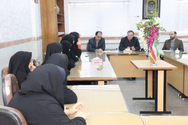 در حاشیه برگزاری اولین جشنواره کشوری نوآوری های علمی و پژوهشی:

بازدید دکتر مهرمحمدی از پردیس فاطمه الزهرا(س) یزد 5