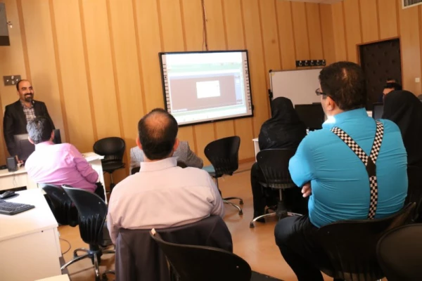 در پردیس های استانی دانشگاه فرهنگیان یزد  برگزار شد:

دوره آموزشی مهارت آموزی نگارش جدید اتوماسیون اداری 4