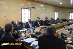 استاندار یزد در نخستین جلسه هیات امنای دانشگاه فرهنگیان یزد :

آیندۀ فرزندان ایران در گروی آگاه سازی و فرهنگ سازی دانشگاه فرهنگیان است 4