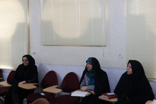 با حضور کارکنان و اساتید پردیس های استانی دانشگاه برگزار شد:

دوره بالندگی «کمک های اولیه، امداد و نجات» 6