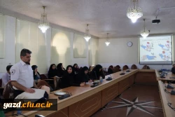 با حضور کارکنان و اساتید پردیس های استانی دانشگاه برگزار شد:

دوره بالندگی «کمک های اولیه، امداد و نجات» 12