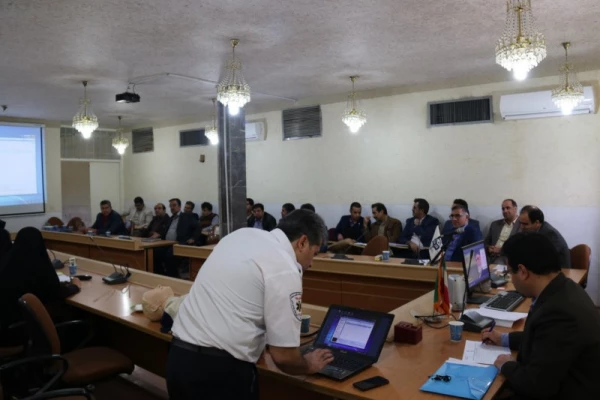 با حضور کارکنان و اساتید پردیس های استانی دانشگاه برگزار شد:

دوره بالندگی «کمک های اولیه، امداد و نجات» 13