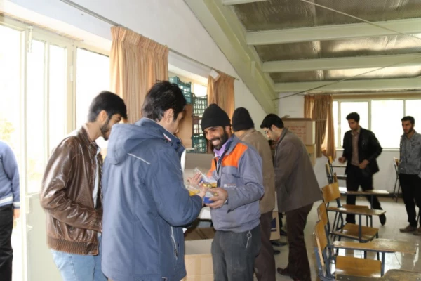 در پردیس شهیدان پاک نژاد یزد برگزار شد:

 مراسم بزرگداشت روز 12 بهمن با افراشتن پرچم مقدس جمهوری اسلامی ایران 9