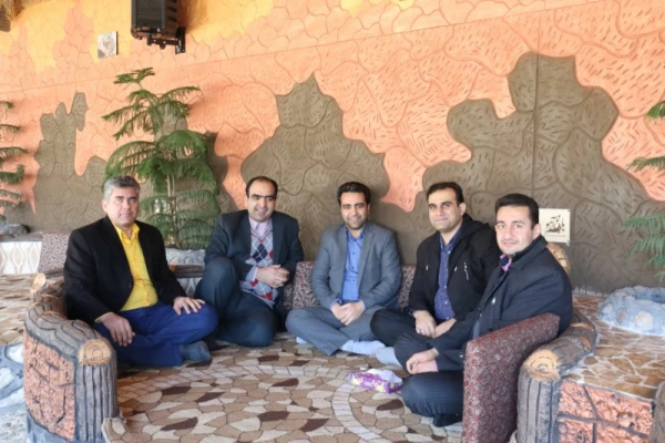 با هدف شناخت و آشنایی با جاذبه های تاریخی، فرهنگی، گردشگری استان :

بازدید کارکنان دانشگاه فرهنگیان یزد از اماکن گردشگری و تاریخی استان یزد 19