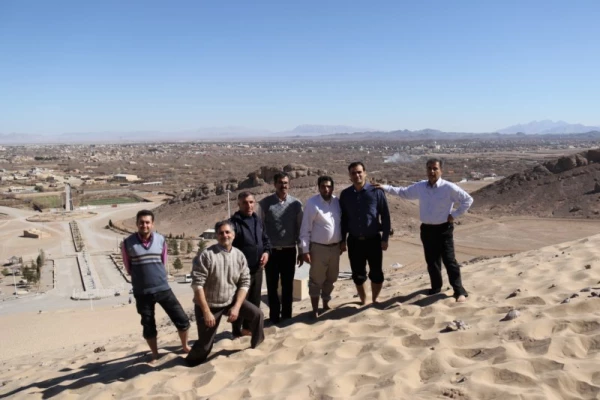 با هدف شناخت و آشنایی با جاذبه های تاریخی، فرهنگی، گردشگری استان :

بازدید کارکنان دانشگاه فرهنگیان یزد از اماکن گردشگری و تاریخی استان یزد 23