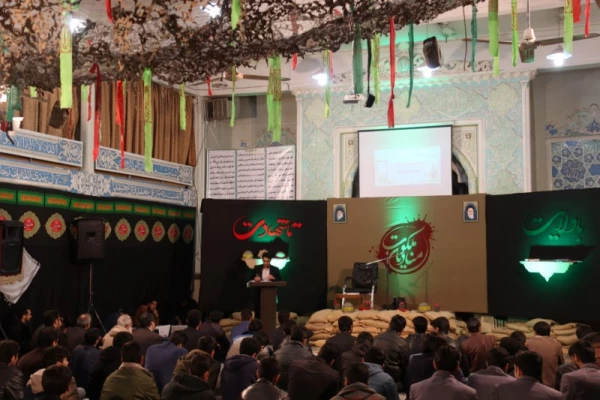 یادگار دوران دفاع مقدس در دومین یادواره 70 شهید دانشجوی دانشگاه فرهنگیان یزد:

لبیک به ندای رهبر سفارش مشترک همه شهدا است 6