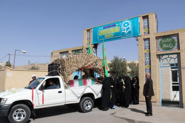 در ایام شهادت حضرت زهرا(س) :

عطر شهادت در فضای دانشگاه فرهنگیان یزد پیچید.
 21