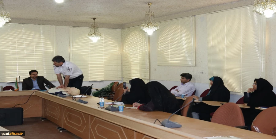 گزارش جامع از برگزاری دوره های بالندگی دانشگاه فرهنگیان یزد در سال 95 11