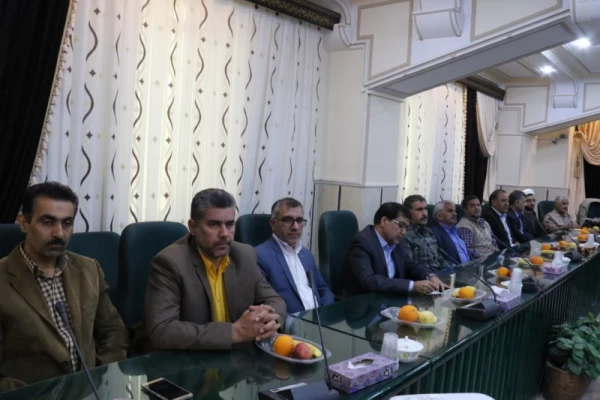 نشست صمیمانه تقدیر از زحمات یک ساله همکاران پردیس های استانی در سال 95  4