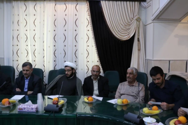 نشست صمیمانه تقدیر از زحمات یک ساله همکاران پردیس های استانی در سال 95  5