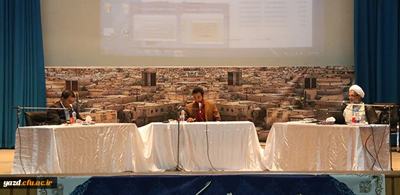 با همت انجمن اسلامی دانشجومعلمان دانشگاه فرهنگیان یزد:

مناظره «فرهنگ و مطبوعات در دولت تدبیر و امید» در پردیس شهیدان پاک نژاد برگزار شد.	 2