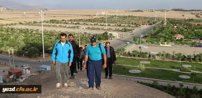 به مناسبت هفته سلامت:

همایش ورزش صبحگاهی کارکنان پردیس های استانی دانشگاه در پارک کوهستان یزد برگزار شد