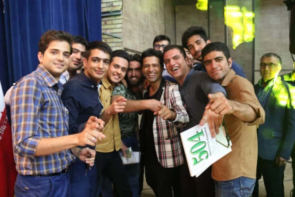 در راستای توافق نامه ی فی مابین دانشگاه فرهنگیان یزد و دانشگاه علوم پزشکی شهید صدوقی:

همایش بزرگ رمز و راز یک ازدواج موفق برگزار شد
 23