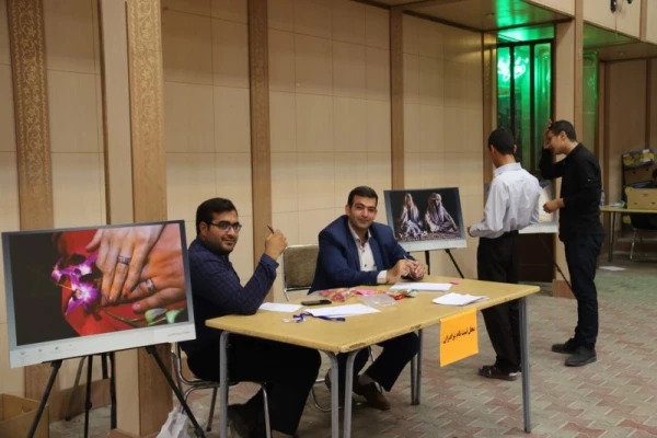 در راستای توافق نامه ی فی مابین دانشگاه فرهنگیان یزد و دانشگاه علوم پزشکی شهید صدوقی:

همایش بزرگ رمز و راز یک ازدواج موفق برگزار شد
 14